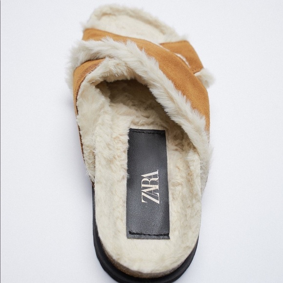 NWT. Zara Natural Color Faux Fur Flat Leather Sandals. Size 6,5. - Picture 4 of 7